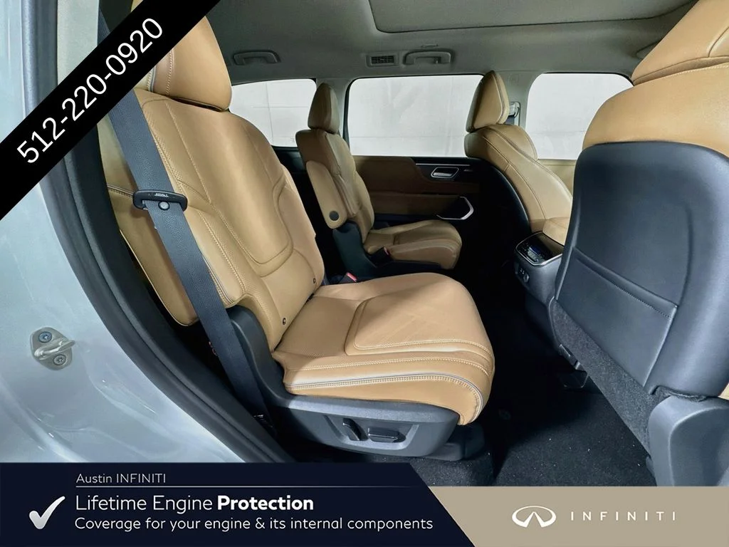 New 2027 White INFINITI LUXE image 38