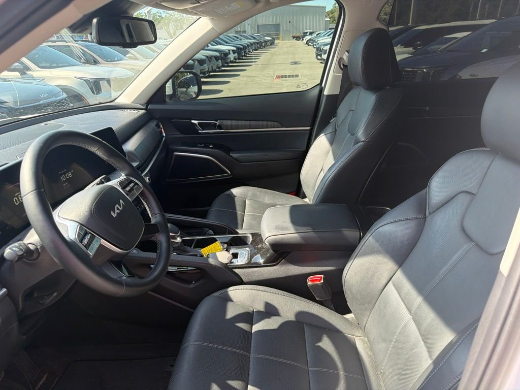 Certified Used 2023 White Kia EX image 9