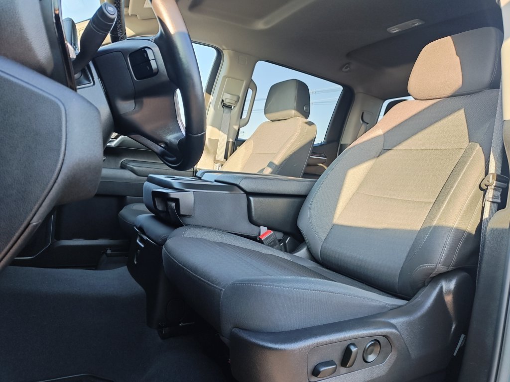 Used 2025 Gray Chevrolet LT image 13