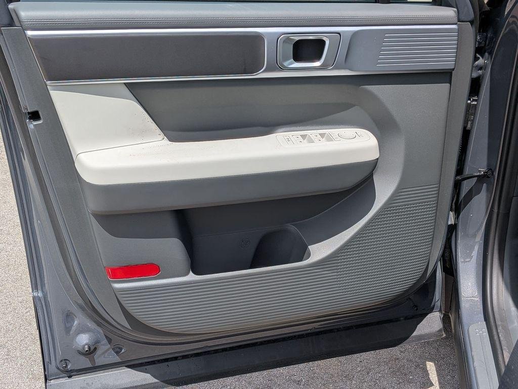 New 2026 Gray Hyundai SE AWD image 12