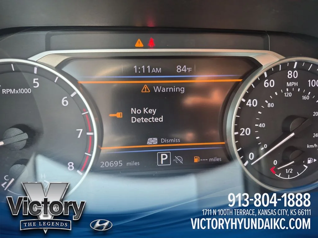 Used 2025 Gray Nissan SV image 17