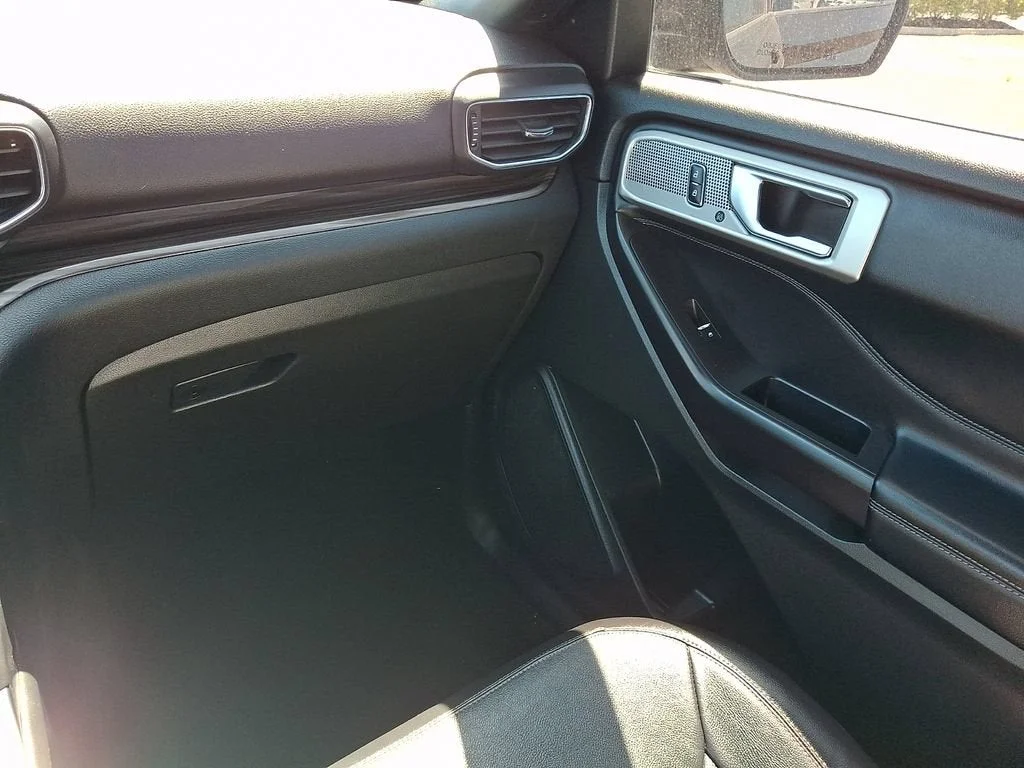 Used 2020 Black Ford Limited image 50