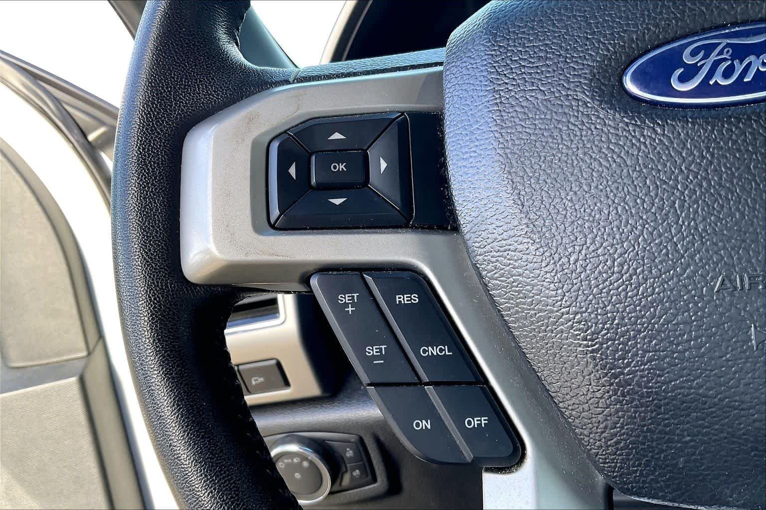 Used 2019 Oxford White Ford LARIAT image 24