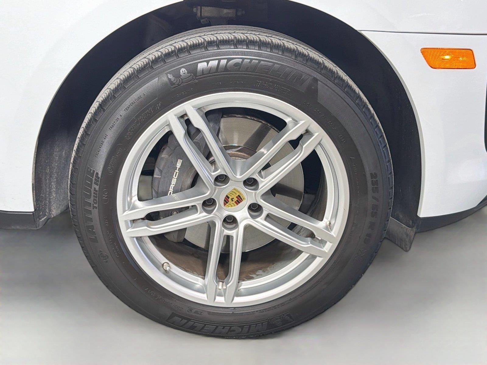 Certified Used 2023 Carrara White Metallic Porsche  image 14