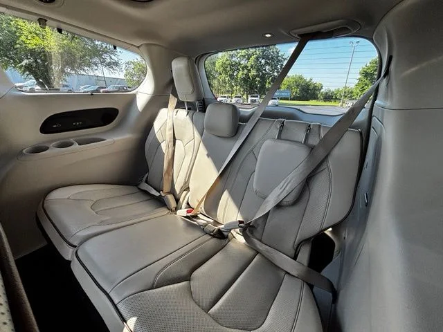 2020 Chrysler Pacifica Limited - Photo 24