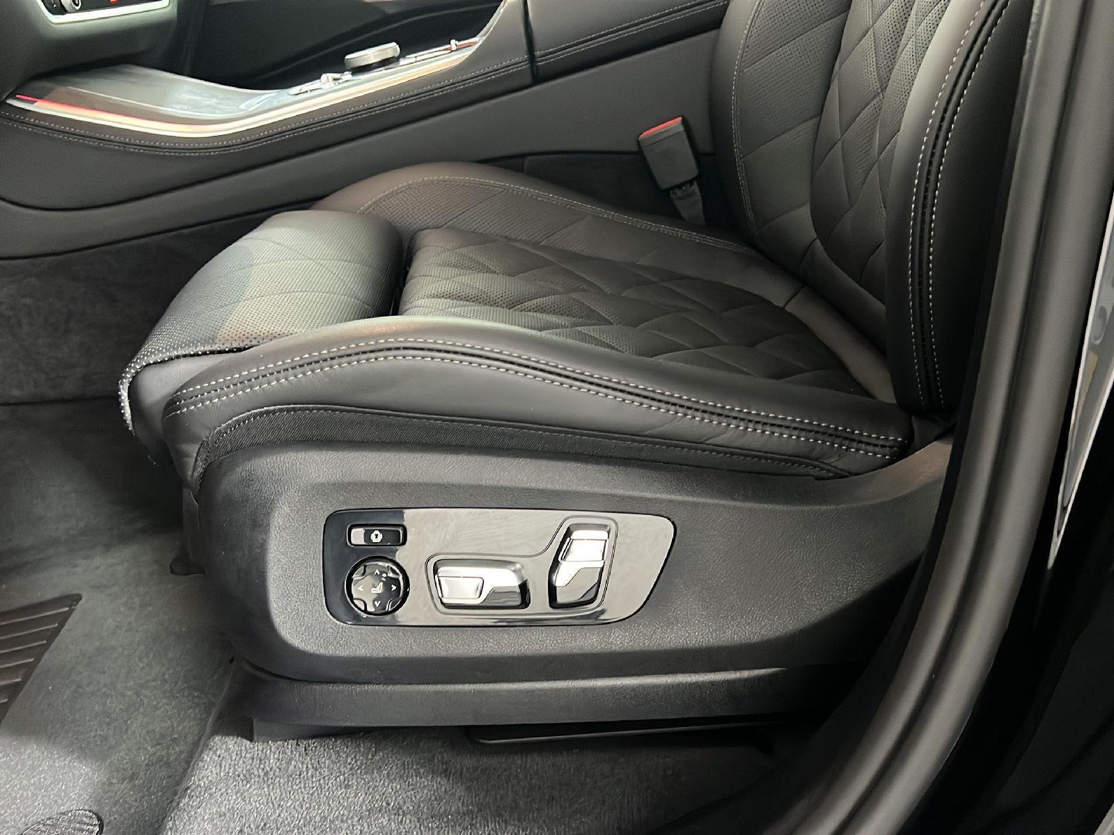New 2026 Black Sapphire Metallic BMW xDrive50e image 10