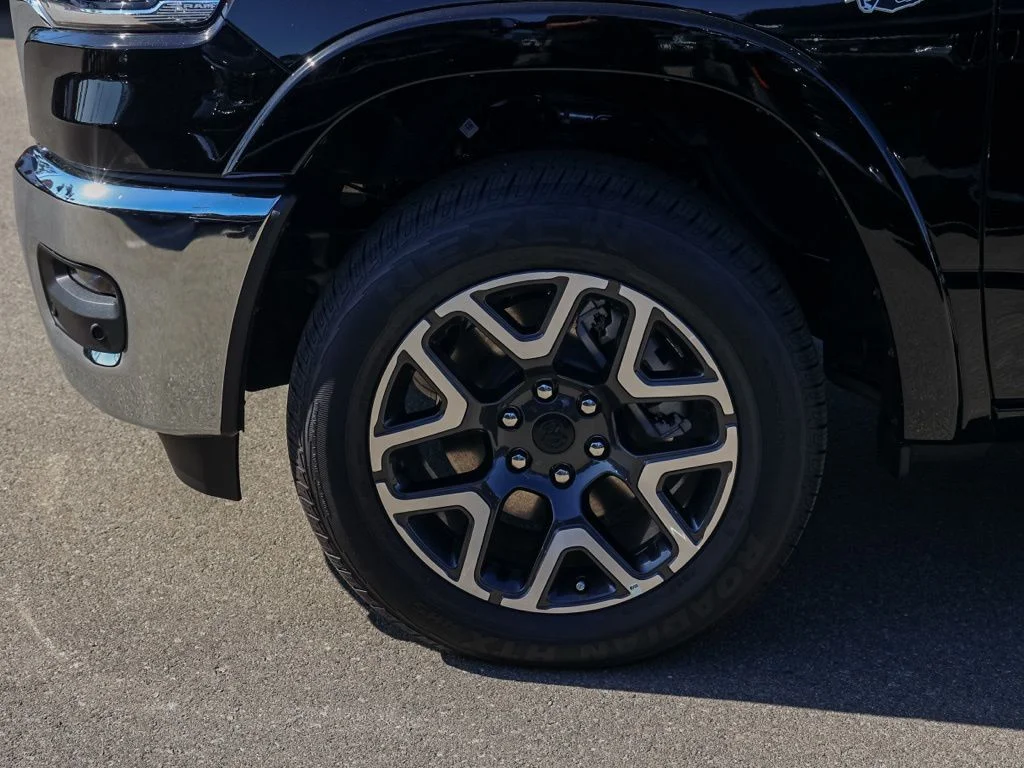 New 2026 Diamond Black Crystal Pearl-Coat Exterior Paint RAM Laramie image 10