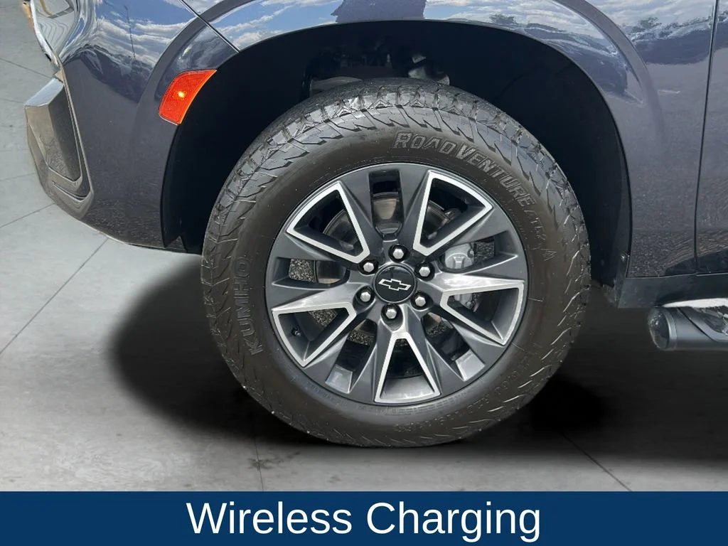 Used 2023 Dark Ash Metallic Chevrolet Z71 image 29