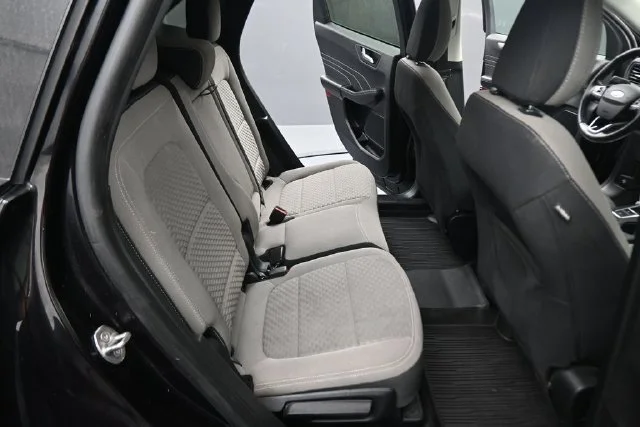 Used 2021 Black Ford SE image 16