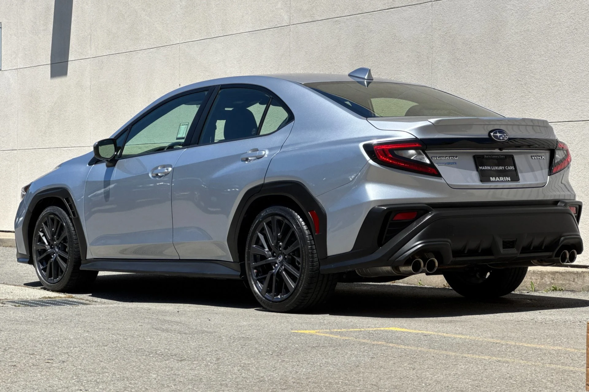 Used 2022 Ice Silver Metallic Subaru Premium image 6