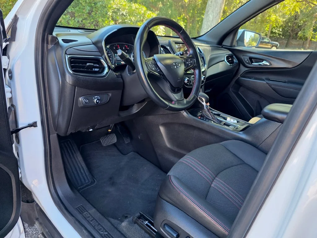 Used 2024 Summit White Chevrolet RS image 11