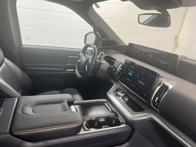 Used 2025 Gray Ford Tremor image 28