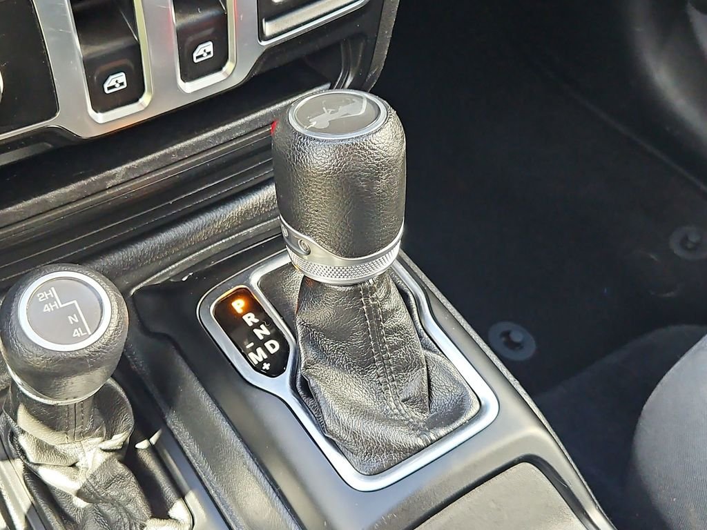 Used 2023 Granite Crystal Metallic Clearcoat Jeep Sport S image 20