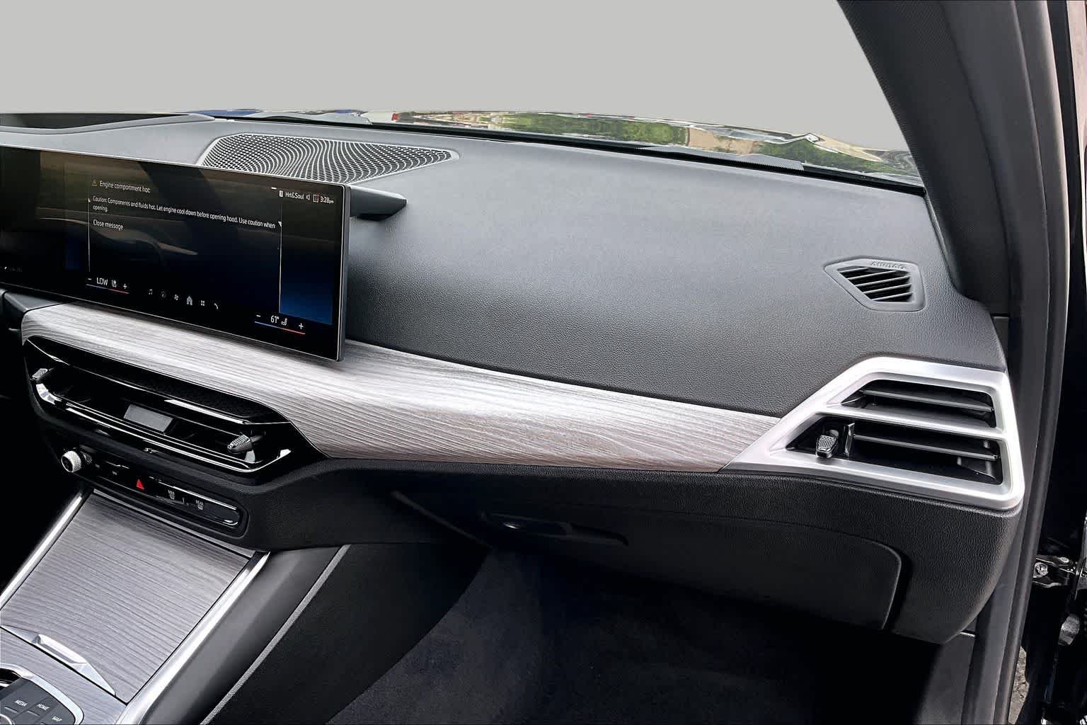 2026 BMW 3 Series 330i - Photo 17