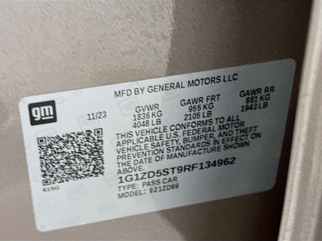 Used 2024 Mineral Gray Metallic Chevrolet LT image 39