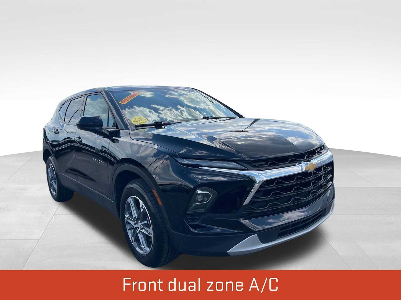 Used 2023 Black Chevrolet 2LT image 3