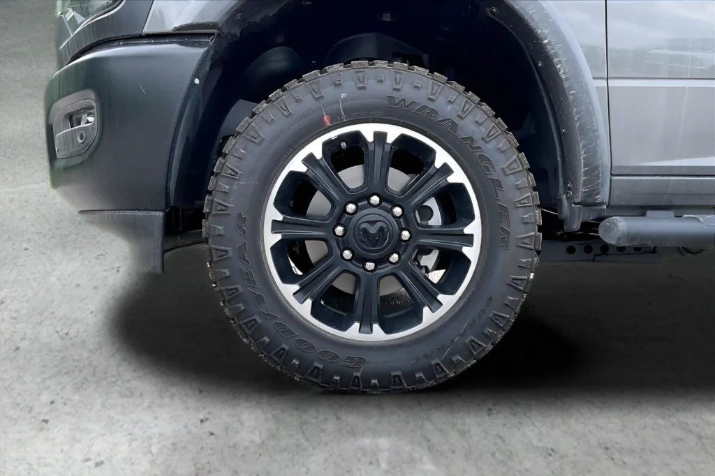 New 2026 Ceramic Gray Clearcoat RAM Tradesman image 12