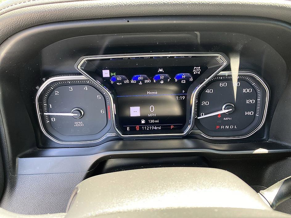 Used 2021 White Frost Tricoat GMC Denali image 14