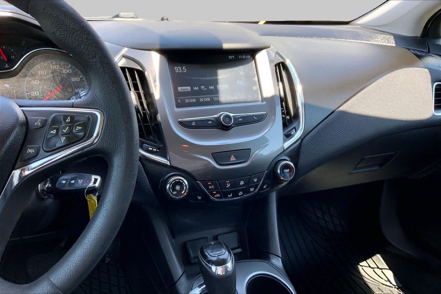 Used 2018 Graphite Metallic Chevrolet LT image 7