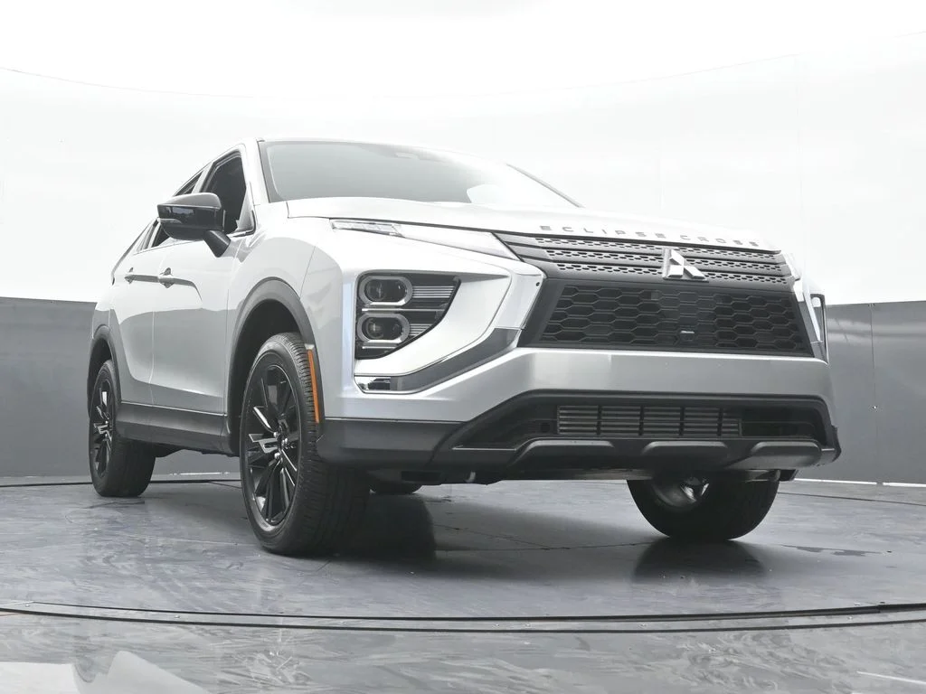 New 2026 Silver Mitsubishi LE 1.5T S-AWC image 53