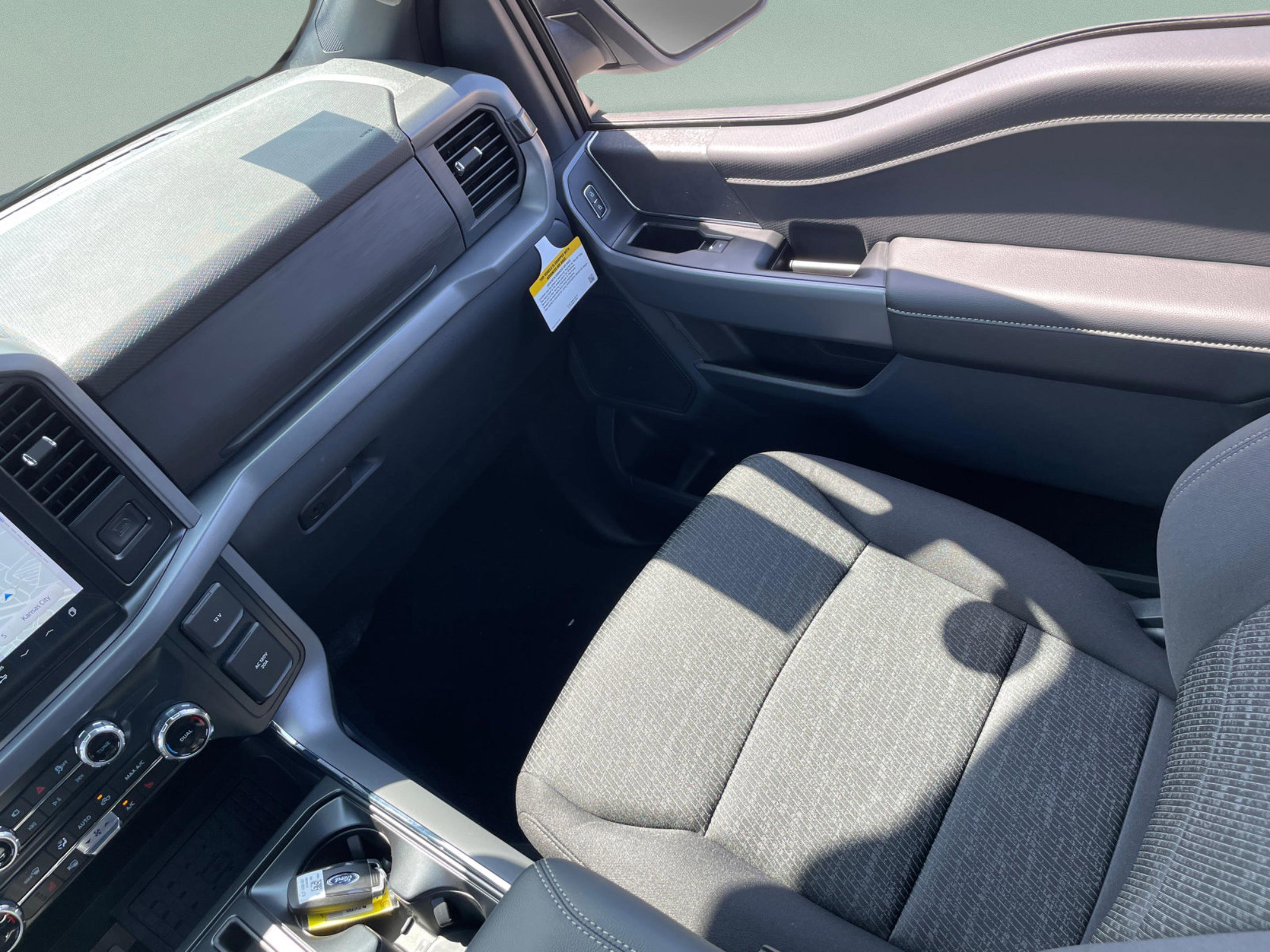 2025 Ford F-150 XLT - Photo 15