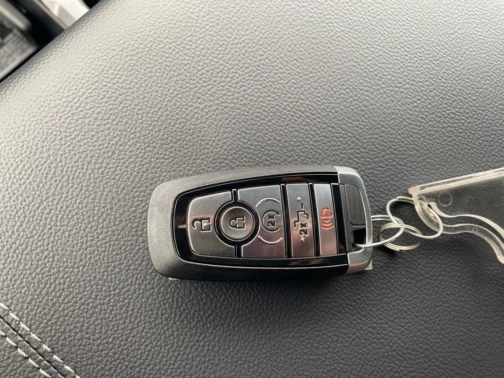 New 2026 Agate Black Metallic Ford F-250® Lariat® image 50