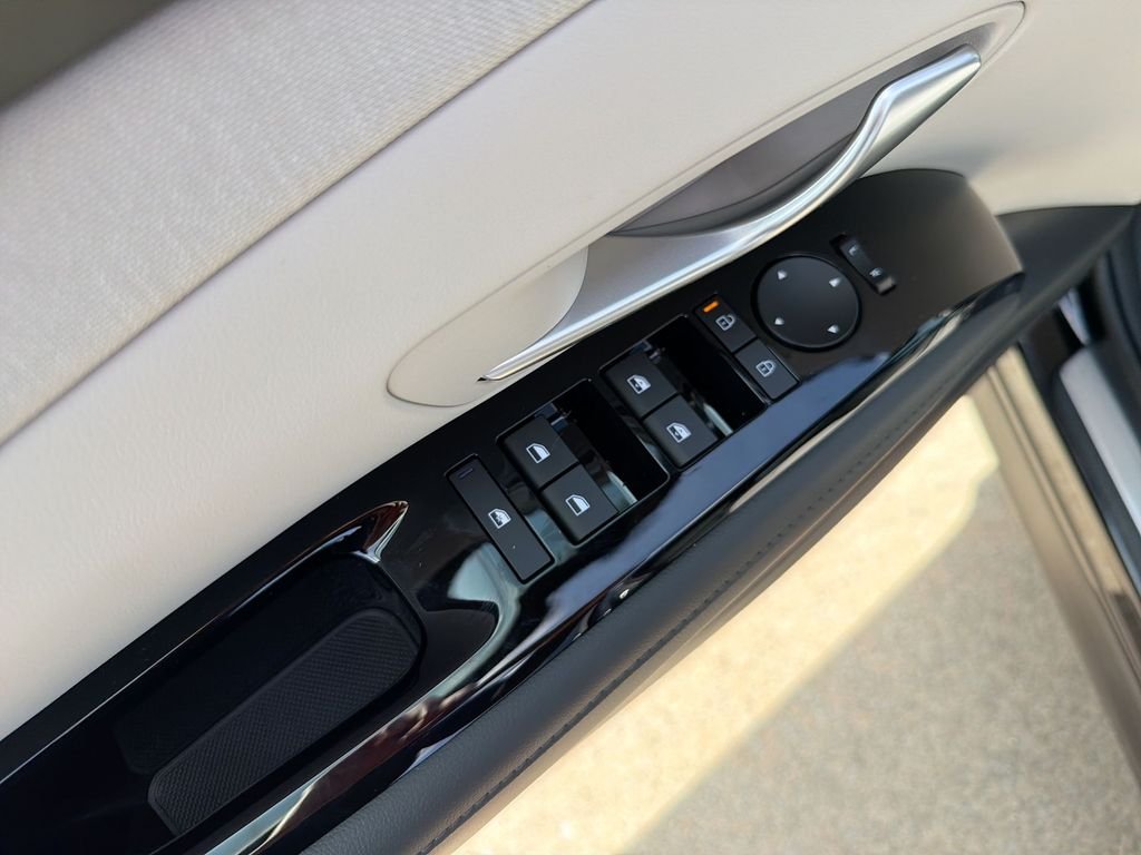 New 2026 Black Hyundai Limited AWD image 15
