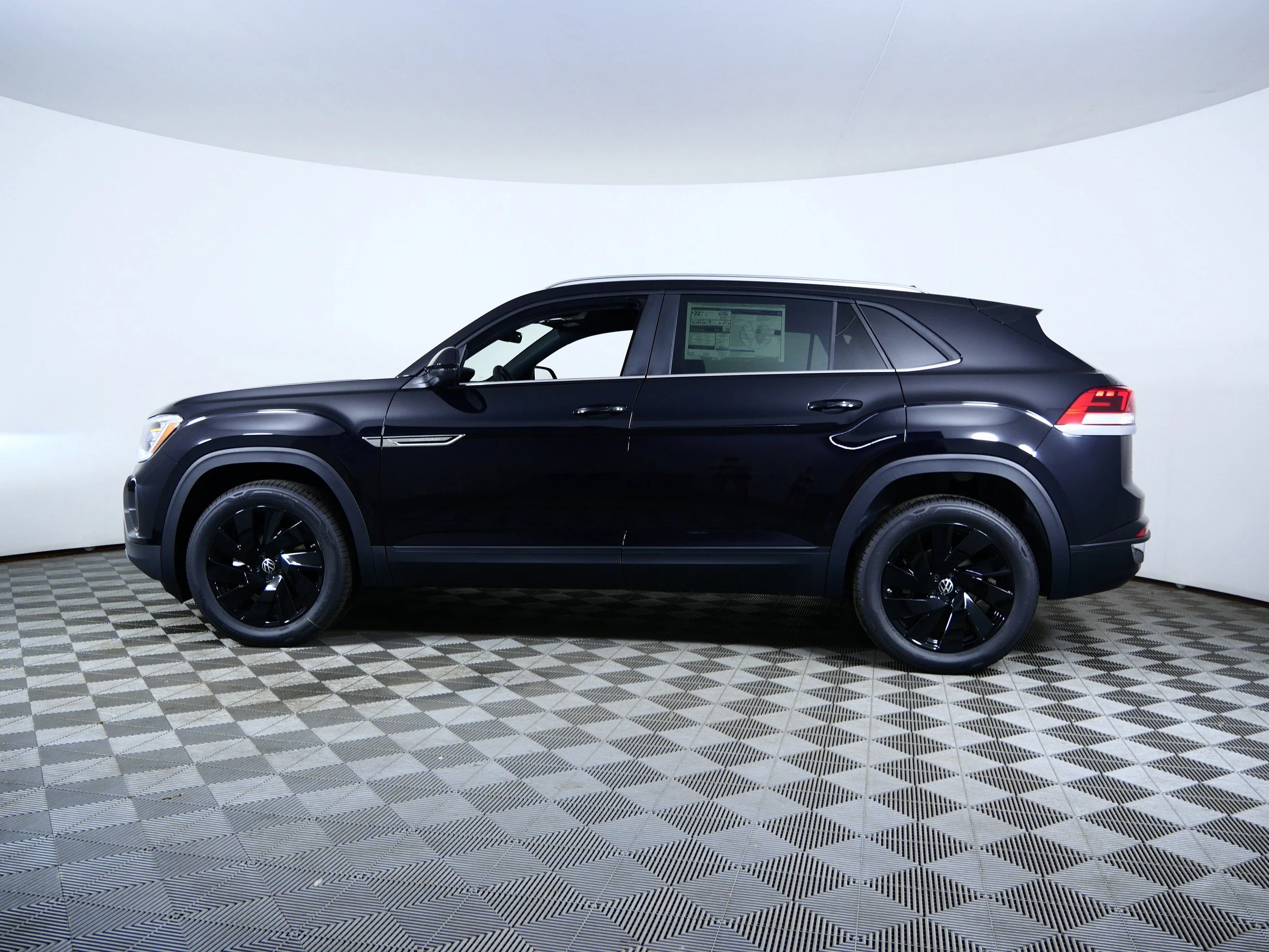 New 2026 Deep Black Pearl Volkswagen 2.0T SE w/Technology image 4