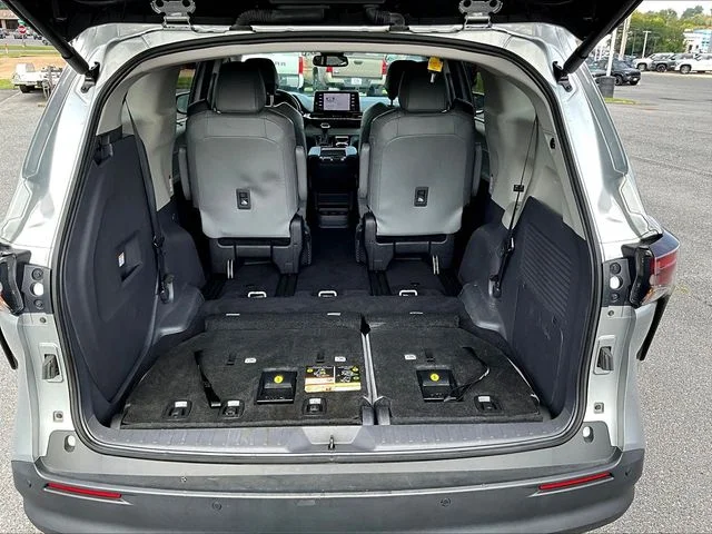 Used 2023 Silver Toyota XLE image 23
