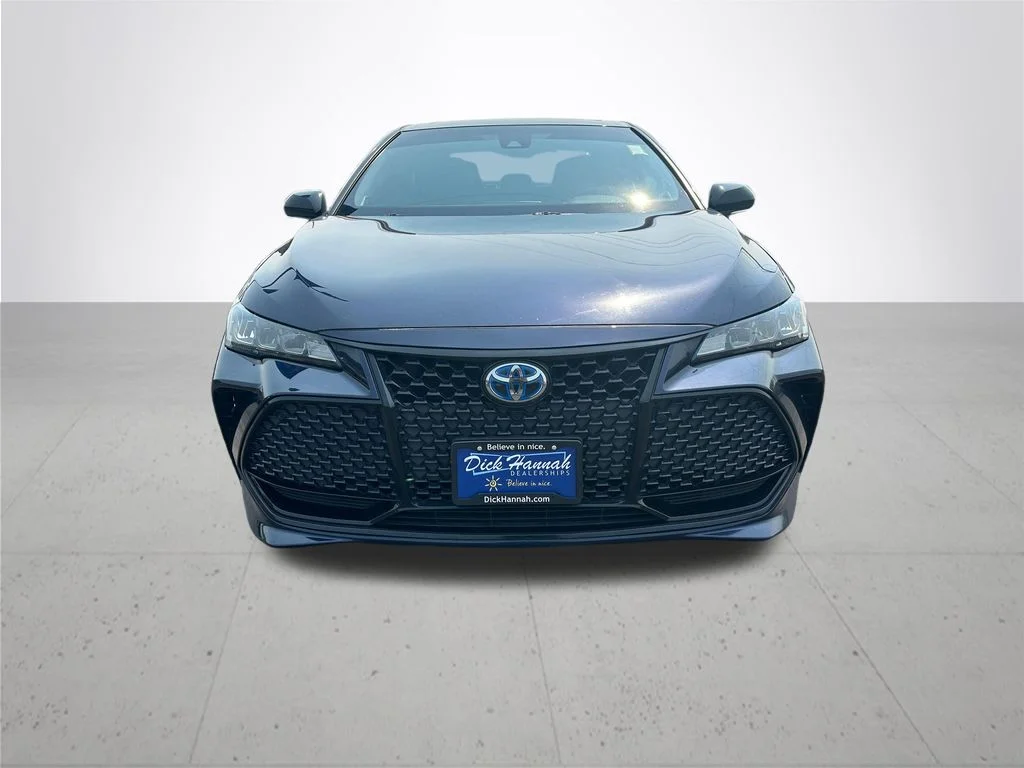 Used 2021  Toyota XSE image 3