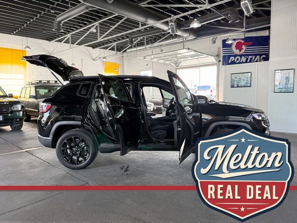 New 2025 Black Jeep Latitude image 19