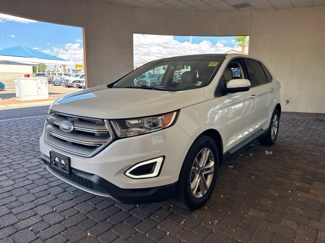 Used 2017 Oxford White Ford SEL image 1
