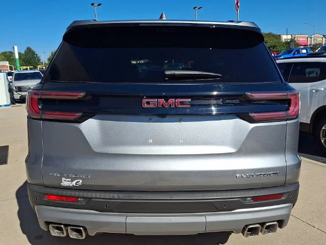 Used 2026 Silver GMC Elevation image 5