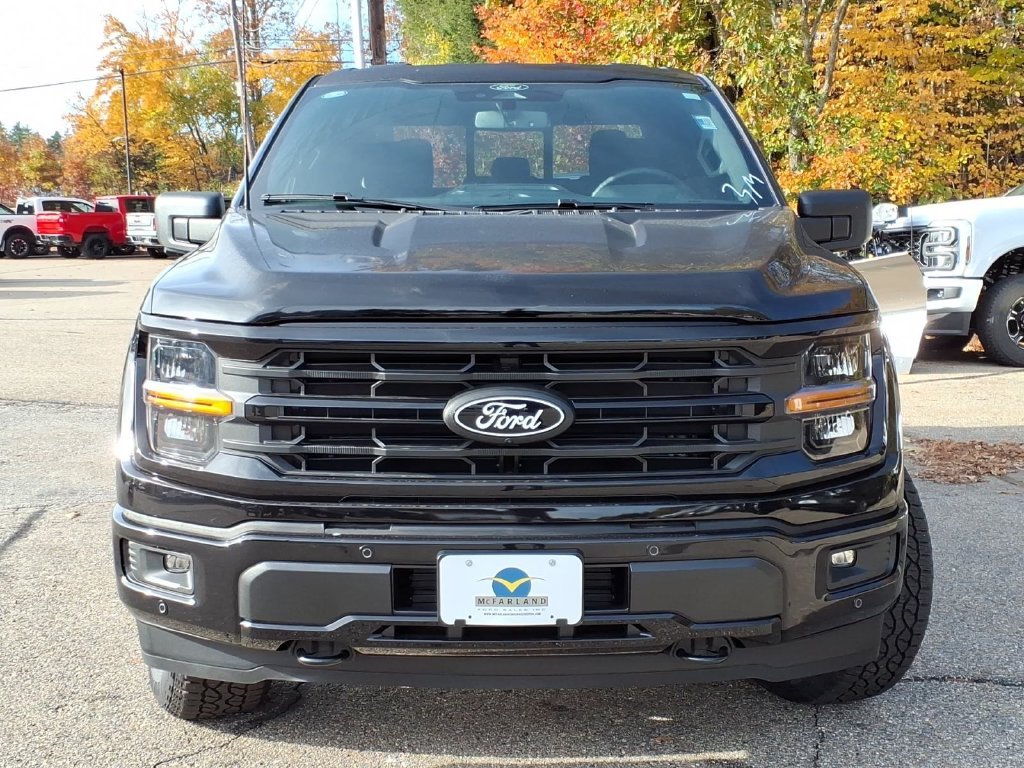 New 2026 Agate Black Metallic Ford XLT image 3
