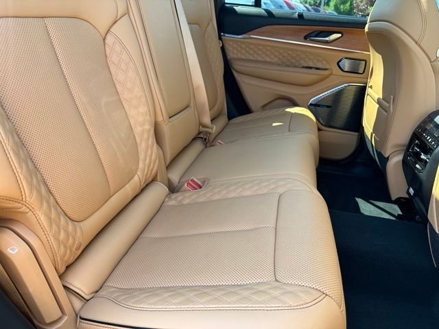 Used 2024 Silver Jeep Summit Reserve image 24