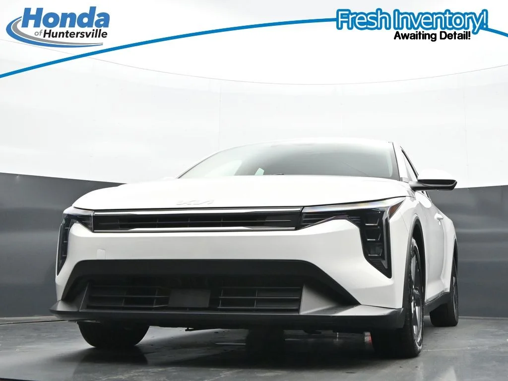2025 Kia K4 LXS - Photo 27