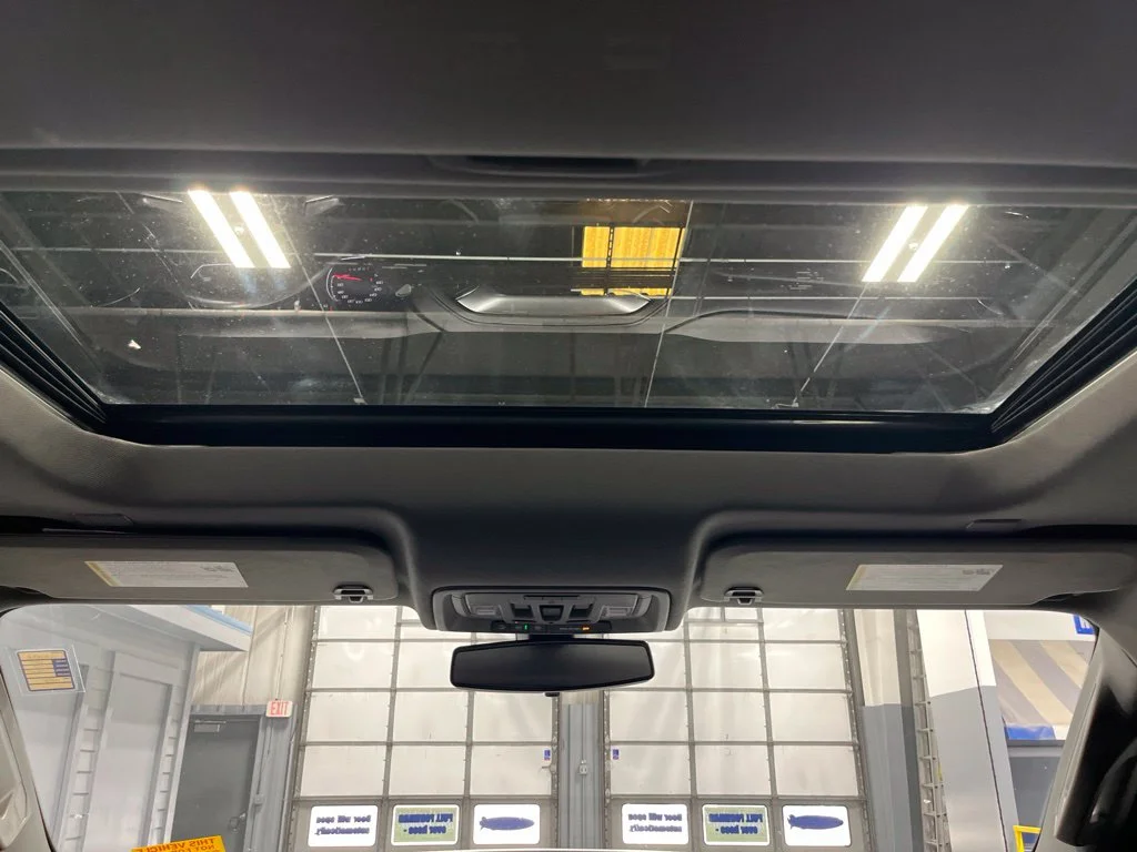 Used 2020 Summit White Chevrolet RST image 31
