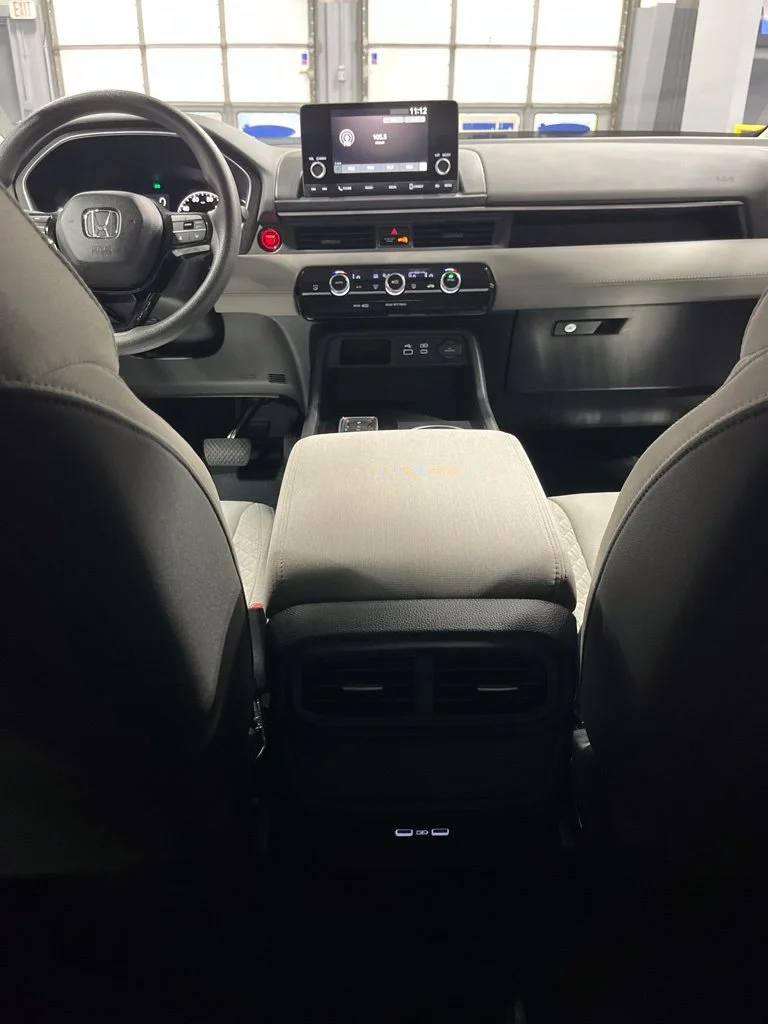 2023 Honda Pilot LX - Photo 27