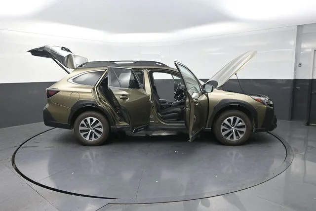 Used 2025 Green Subaru Premium image 37