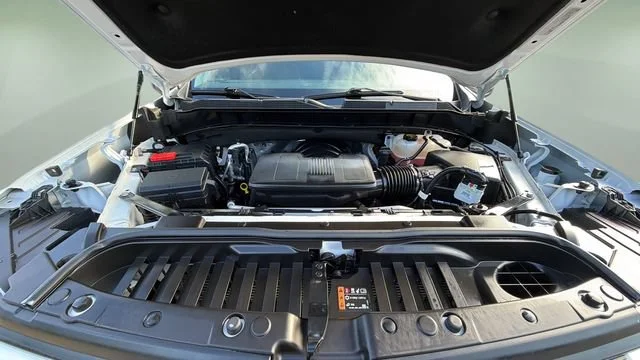 Used 2024 Summit White Chevrolet RST image 32