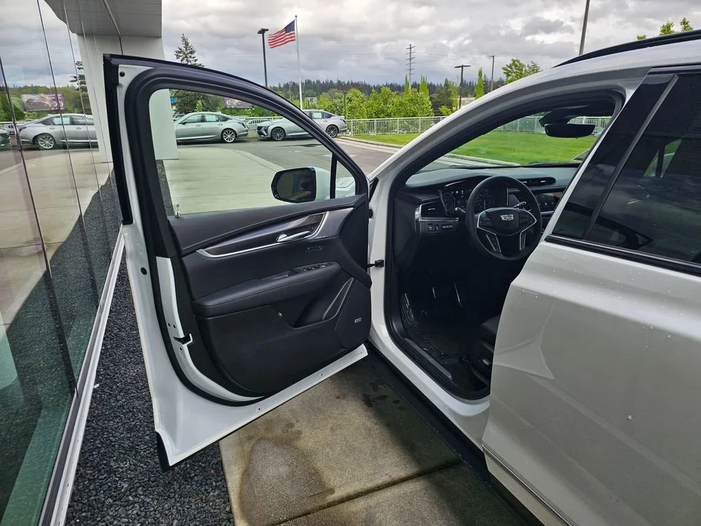 New 2026 Crystal White Tricoat Cadillac Sport image 18