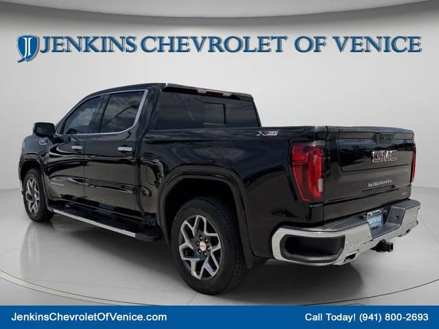 Used 2023 ONYX BLACK GMC SLT image 8