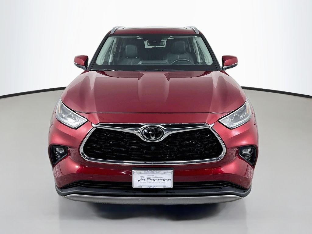 Used 2022 Red Toyota Platinum image 6