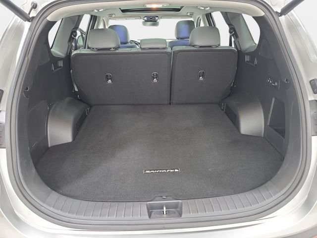 Used 2022 Silver Hyundai Limited image 35