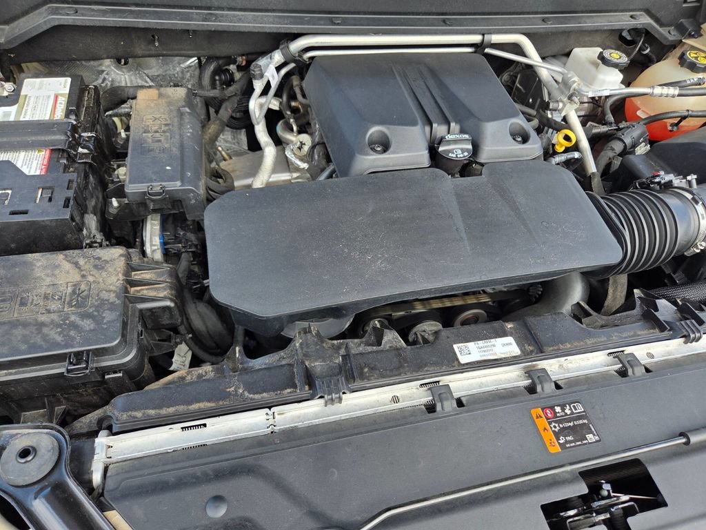 Used 2023 Sand Dune Metallic Chevrolet Z71 image 18