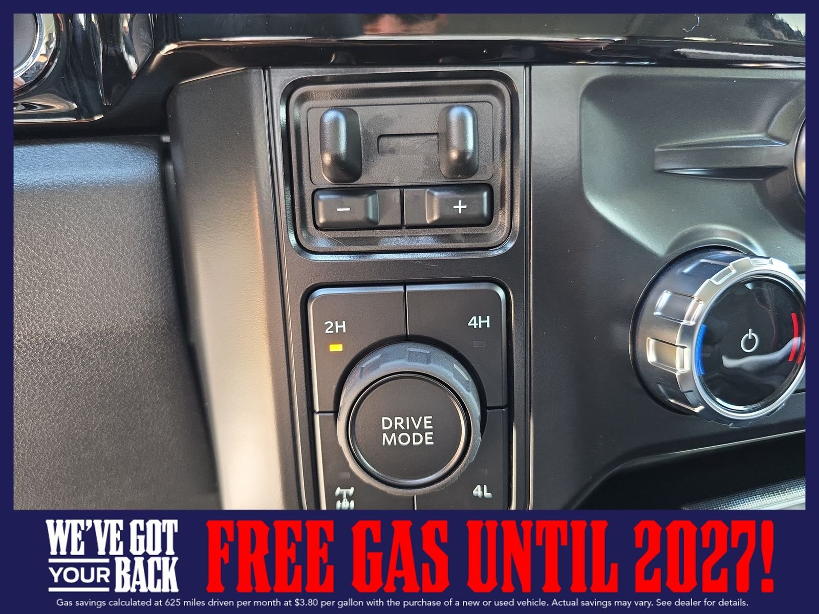 New 2026 Star White Metallic Tri-Coat Ford Lariat image 21