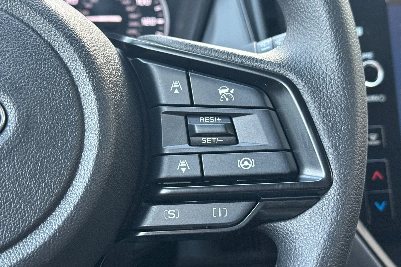 New 2026 MAGNETITE GRAY PEARL Subaru Premium image 28