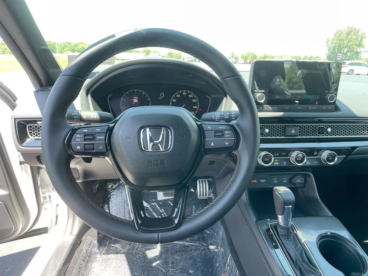 2025 Honda Civic Hatchback Sport - Photo 13