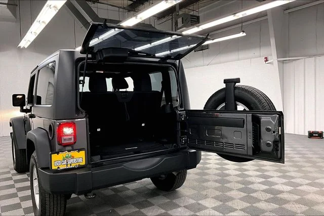 Used 2017 Granite Crystal Metallic Clearcoat Jeep Sport image 23