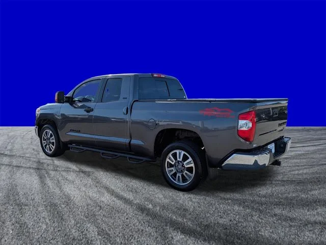 Used 2016 Gray Toyota SR5 image 6
